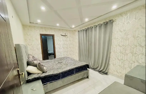 1 Bed Apartment For Sale In Quaid Block Bahria Town Lahore