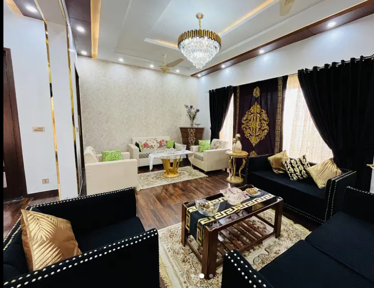 1 Kanal 6 bedroom house for sale at a very prime location of Rafi Block, Bahria Town Lahore