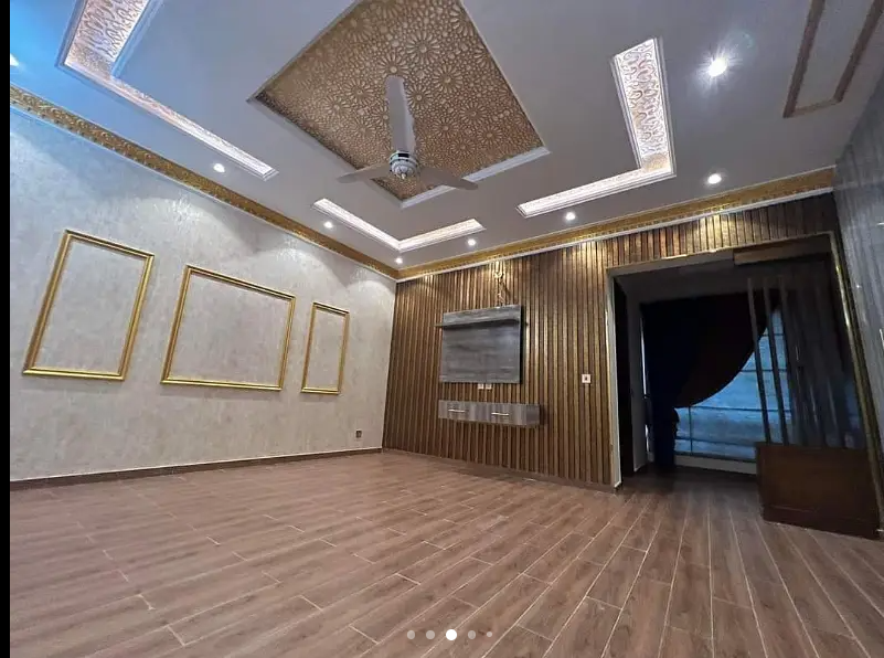 Owner Build Fully Basement Kanal Bungalow For Sale On 80 Feet Road 6 bedroom