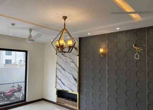 1 KANAL UPPER PORTION AVAILABLE UPPER PORTION FOR RENT IN DHA PHASE 7 LAHORE