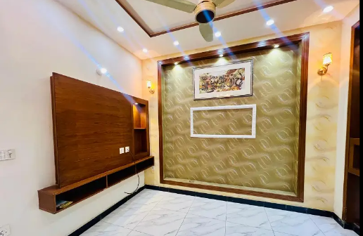 5 Marla Upper Portion with Gas Available For Rent In Canal Garden Near Bahria Town Lahore