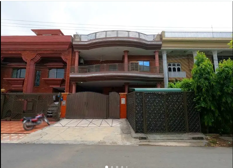 10 Marla Spacious House Available In Allama Iqbal Town - Mehran Block For Sale