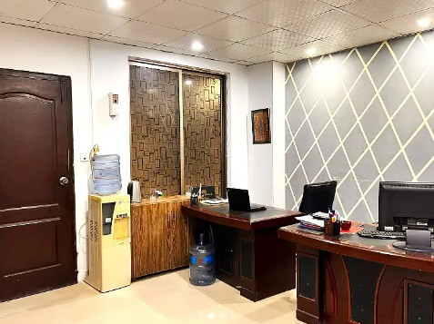 310 Sqft Office On 40000 Monthly Rent Best Investment Main Boulevard Gulberg Lahore Original Pics