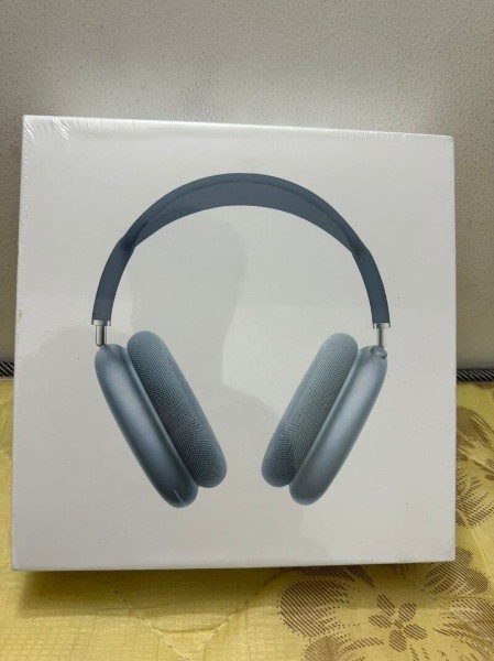 Sealed AirPods Max (negotiable)