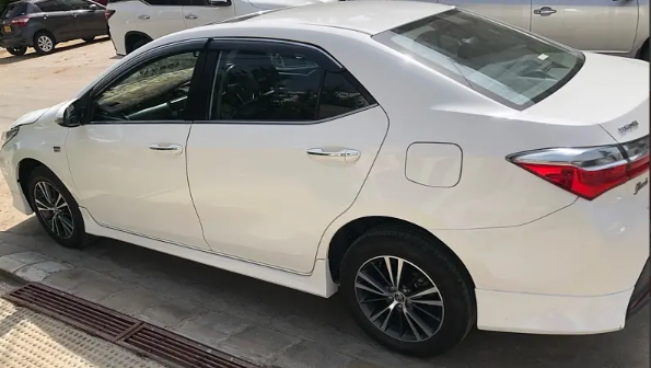 Toyota Altis Grande 2021