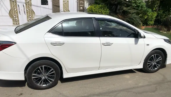 Toyota Altis Grande 2021