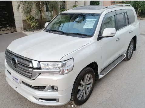 TOYOTA LAND CRUISER ZX (V8) 4.6 TOP OF THE LINE VARIANT MODEL 2018