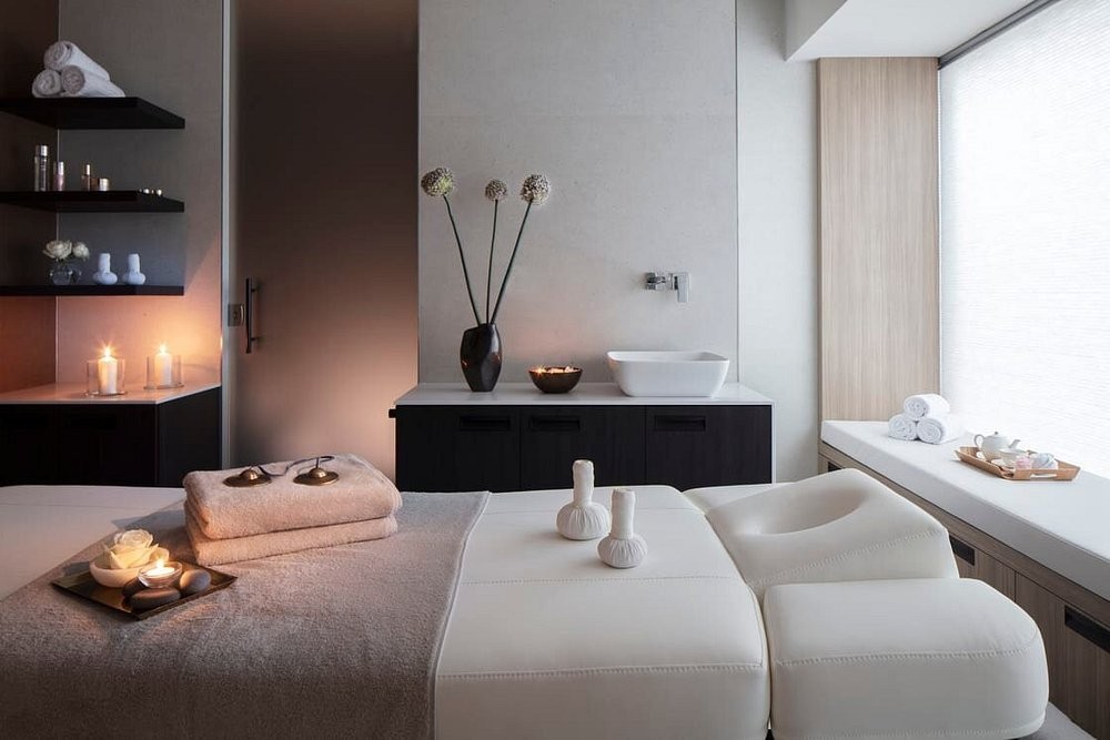 Top Massage Center Services in Lahore Relaxation & Wellness