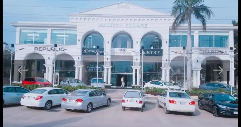 Shop Available for sale-shop for sale in Lahore