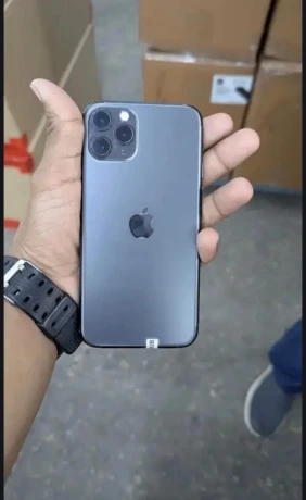 Iphone 11 pro Mobile phone 64gb pta approved for sale in Rawalpindi