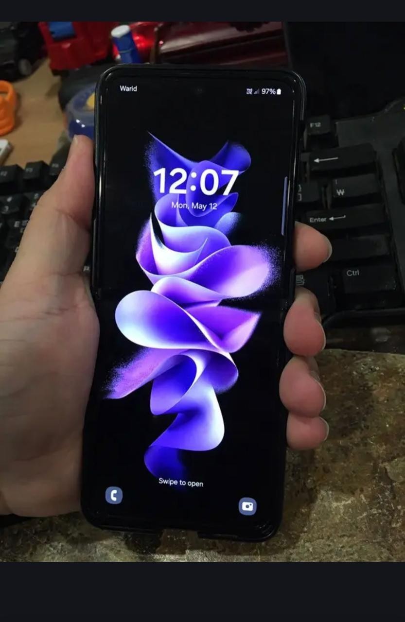 Samsung Mobile Z Flip 3 phone PTA Approved