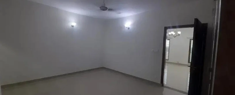 Flat For Rent in Askari-10 Lahore