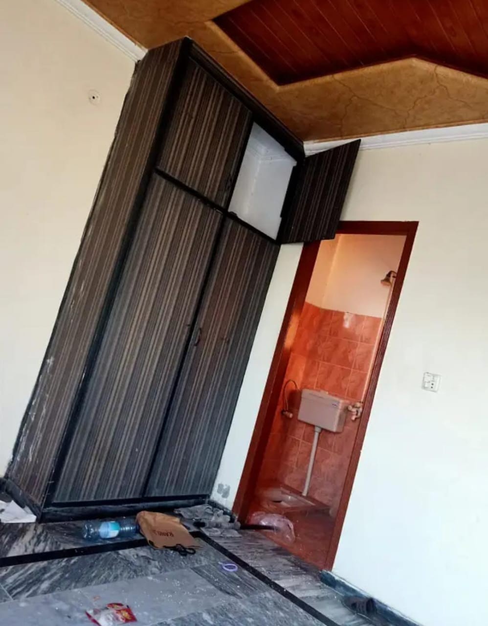 Flat For Rent in Allama Iqbal town Lahore