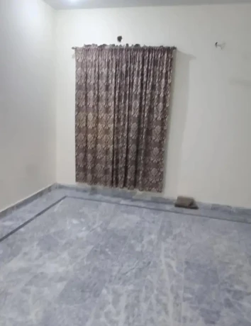 Flat For Rent in Sunny park Lahore