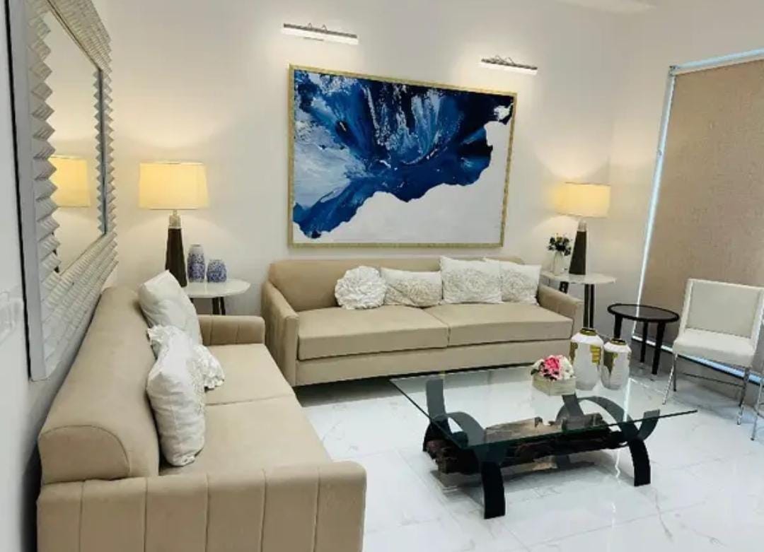 Flat For Rent in Gulberg Lahore