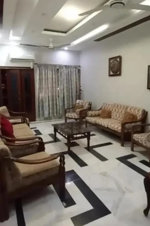 Flat For Rent in Civil Lines Karachi