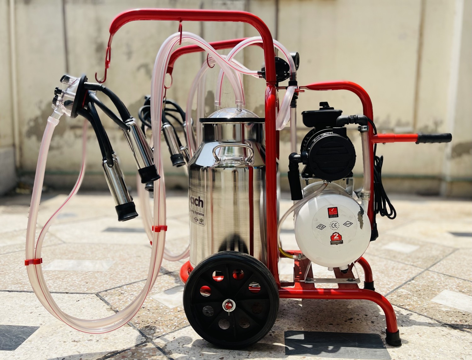 Double Cluster Single Bucket Milking Machine