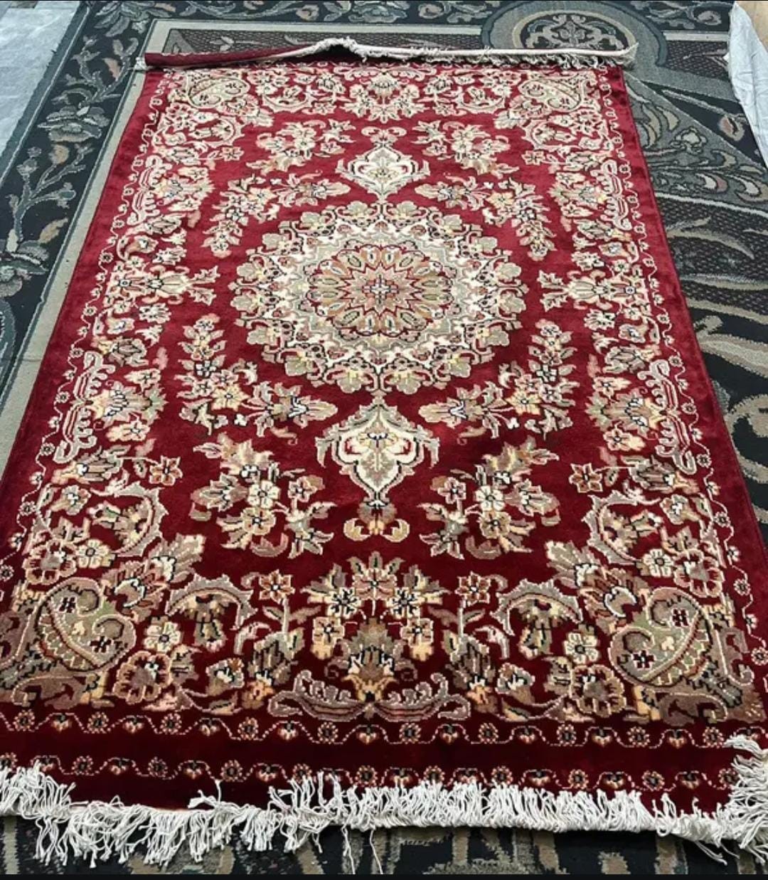 Carpet for sale in G/15 islamabad