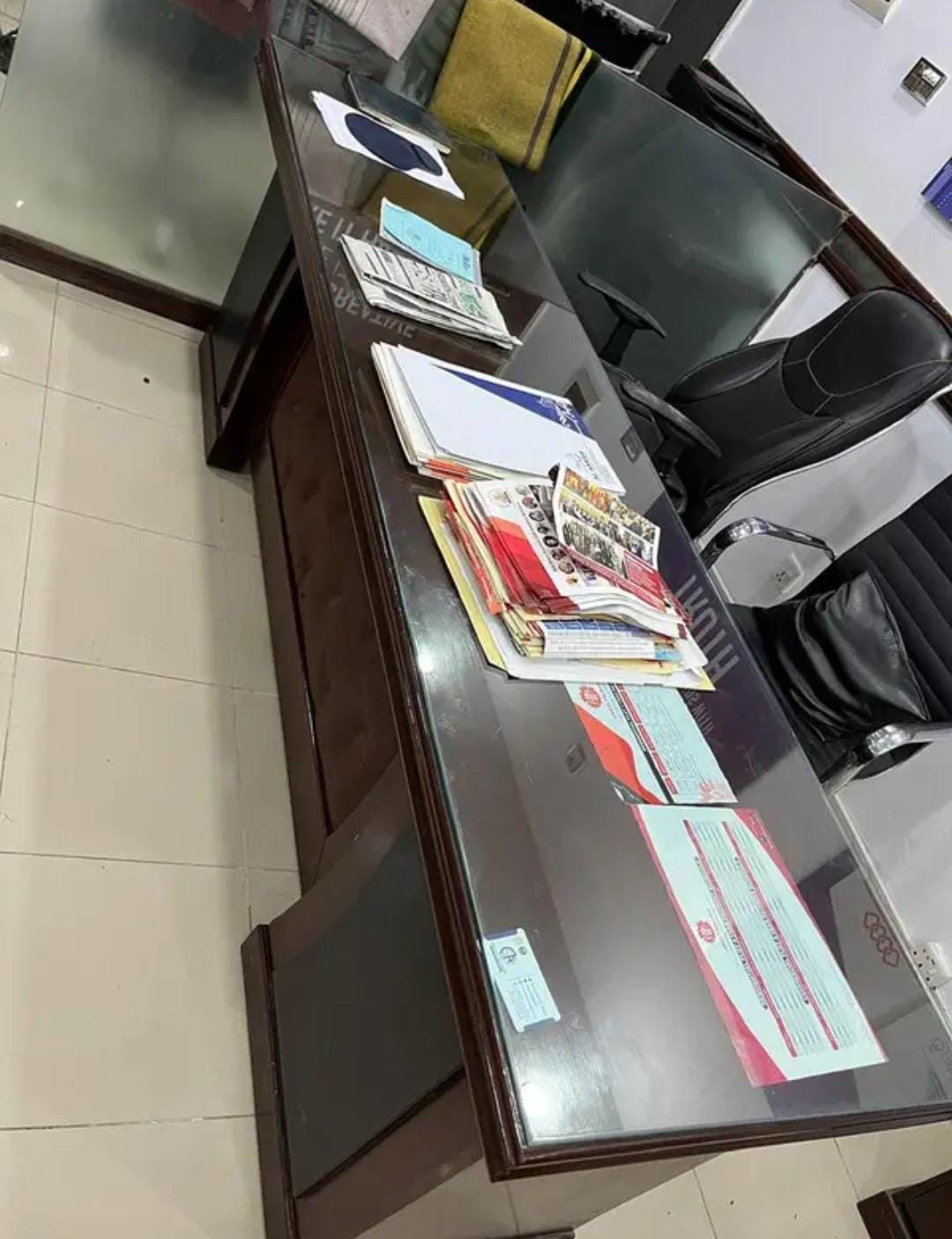 Office table for sale in behria town rawalpindi