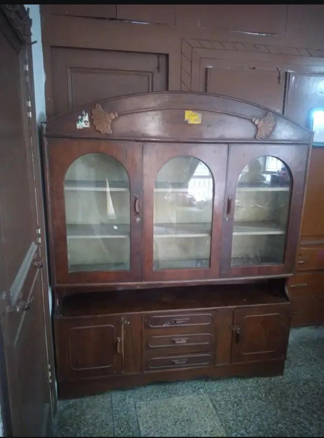 Show case for sale I-10 islamabad