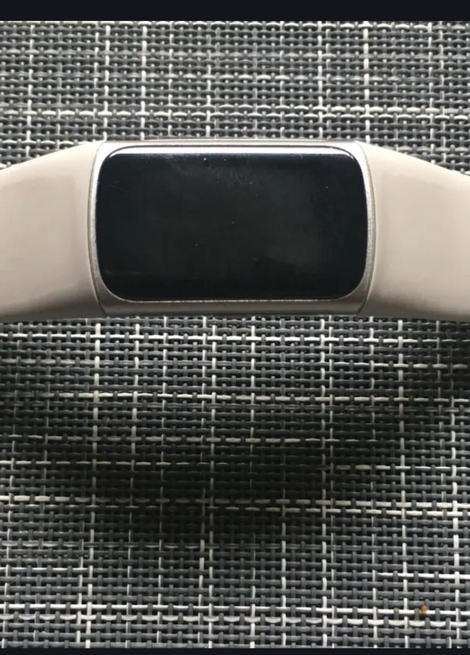 Samsung FitBit Charge-6 for sale in rawalpindi