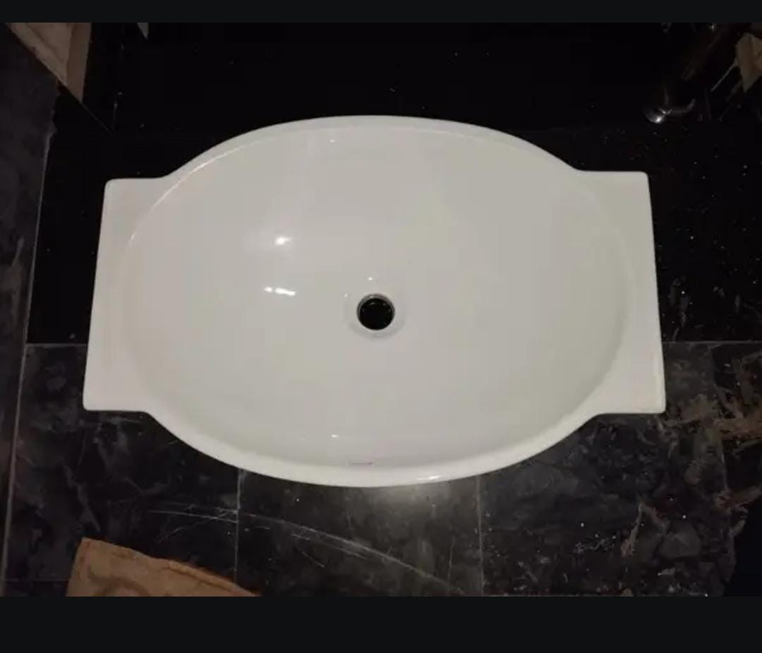 Washroom vanity for sale in behria town lahore