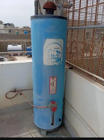 Geyser For Sale In Model Colony Karachi