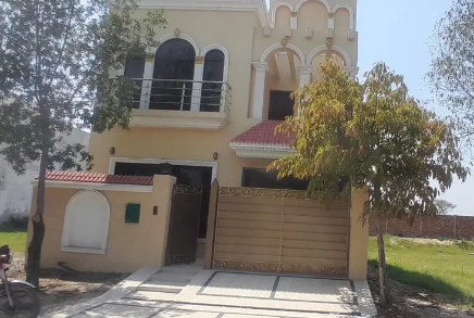 VERY BEAUTIFUL AND VERY CHEAPEST PRICE 5 MARLA HOUSE SLIGHTLY USED HOUSE IN PHASE2, BAHRIA ORCHARD