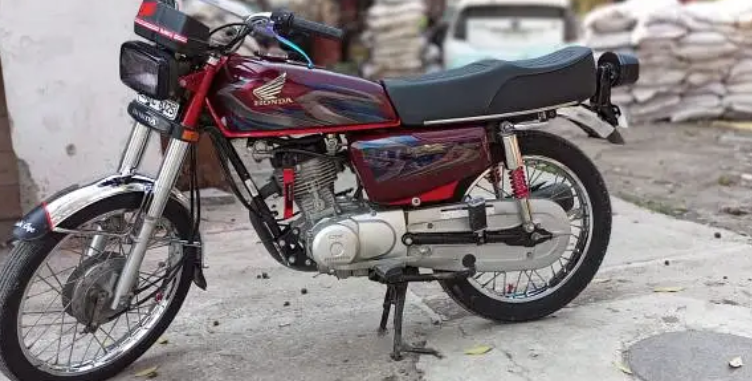 Honda 125 for sale 10 by 9 condition