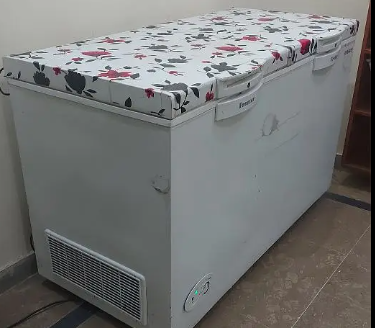 Waves double door refrigerator and freezer available in new condition